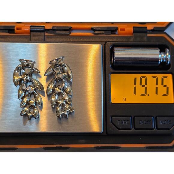 Vintage Gold Tone Leaf Clip-On Earrings With Light Blue Rhinestones - Picture 2 of 11